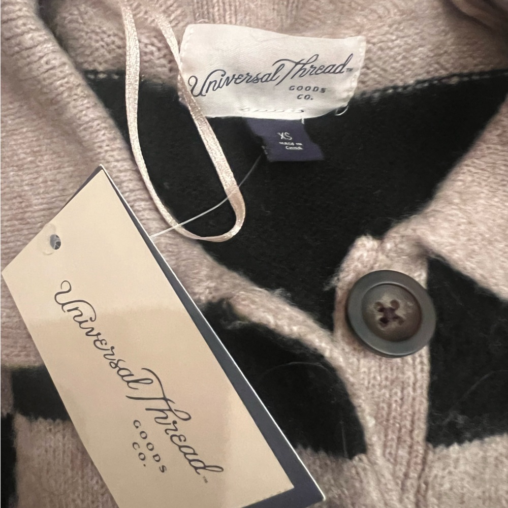 Universal Thread Black and Cream Knit Cardigan